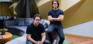Cofundadores Rafael Fonseca (à direita) e Pedro Vinicius (à esquerda).